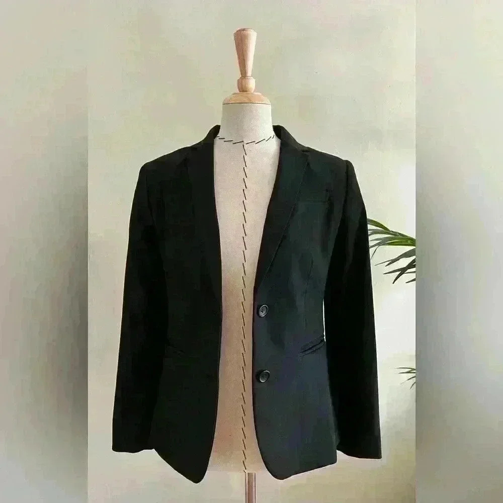 Banana Republic Black Blazer Jacket | 00P | Gray Lilac Lining | Petite - Picture 5 of 7